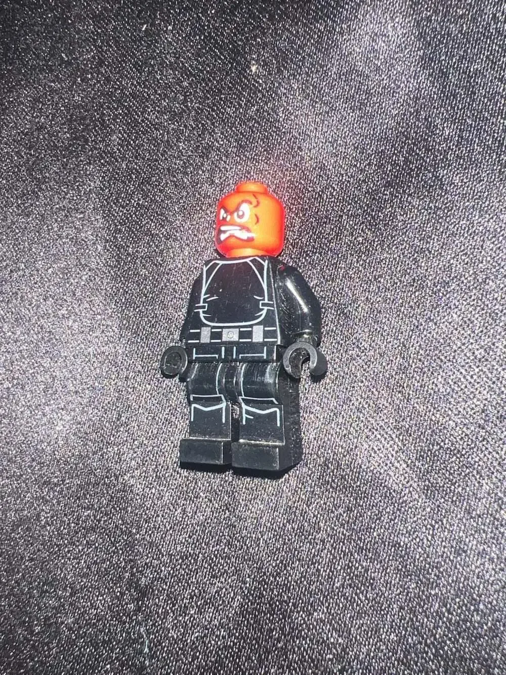 LEGO Marvel Mighty Micros Red Skull Minifigure (Set 76065) - Picture 1 of 4